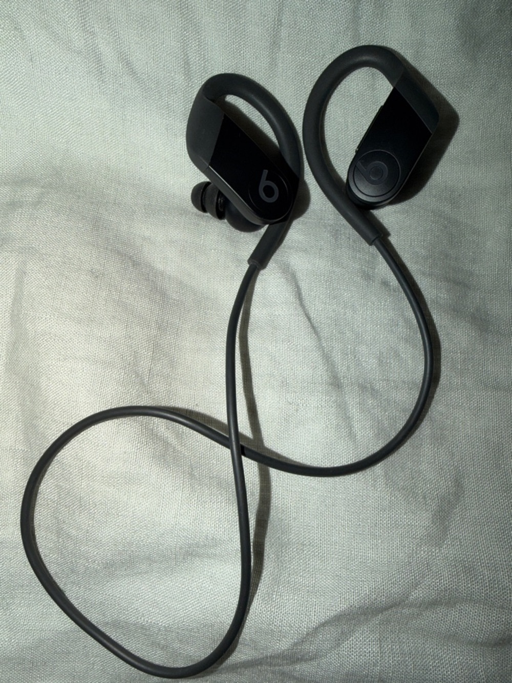 Beats by Dre Powerbeats 4 Wireless Earphones in Black